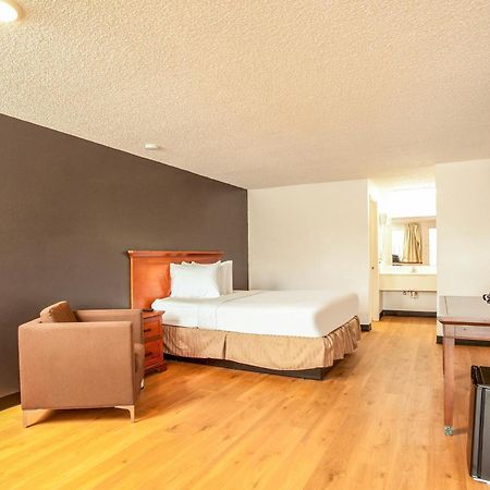 Oyo Hotel Centralia Ngoại thất bức ảnh
