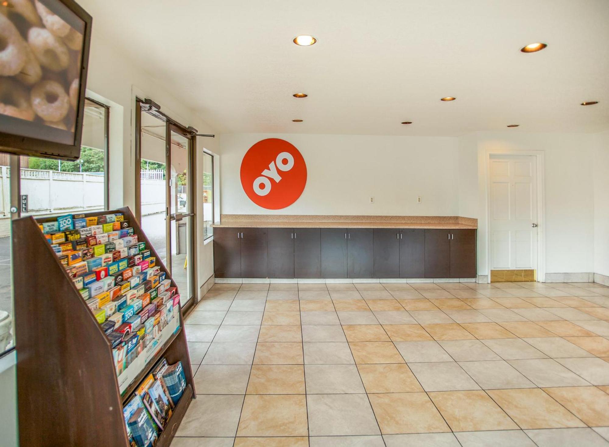 Oyo Hotel Centralia Ngoại thất bức ảnh