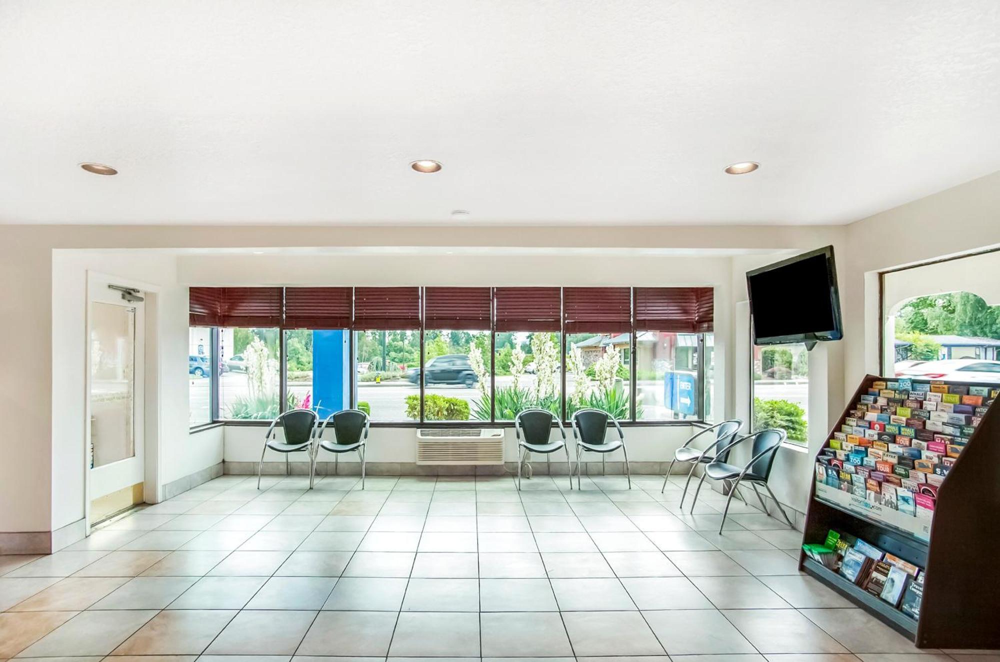 Oyo Hotel Centralia Ngoại thất bức ảnh